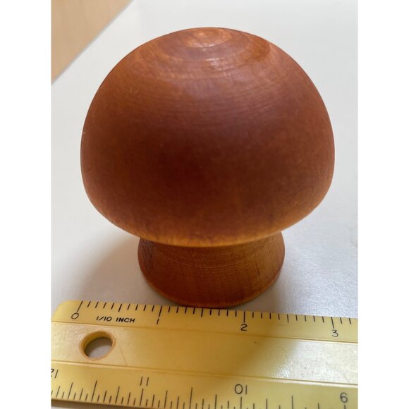 Canterburys Crack & Peel Wooden Mushroom Nutcracker - Picture 12 of 12